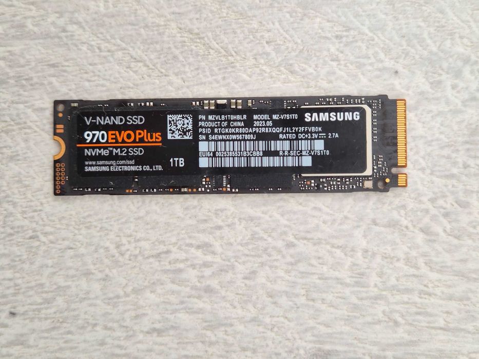 ТОП вибір M.2 SSD диск 1TB Samsung 970 EVO PLUS (PCI-e 3.0 x4. NVMe)