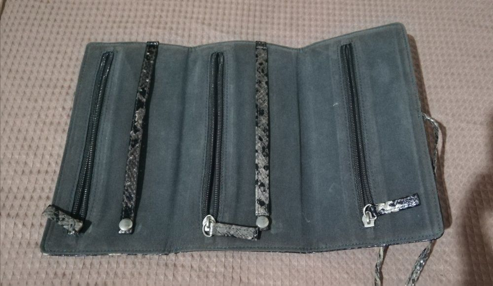 Carteiras parfois (novas)