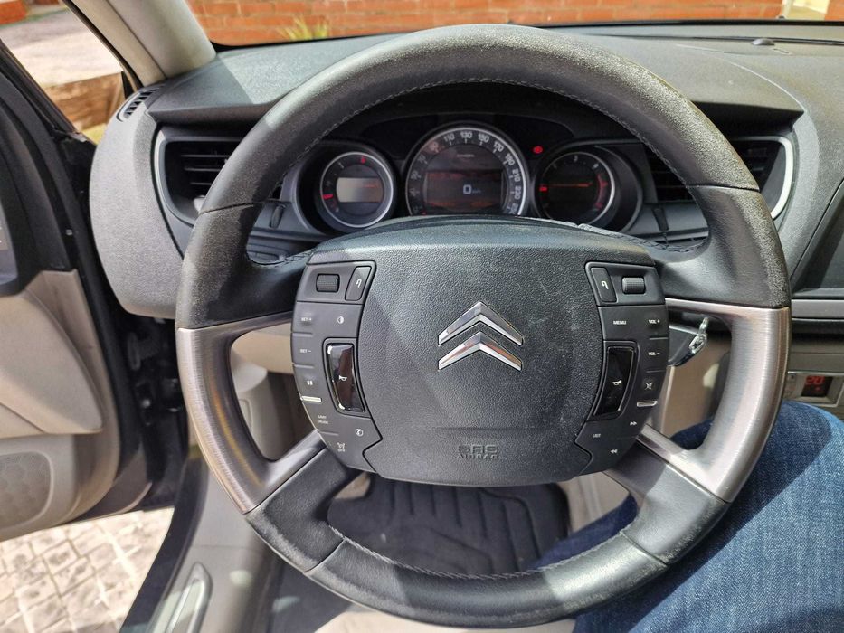 Citroën C5 — fotografia 10