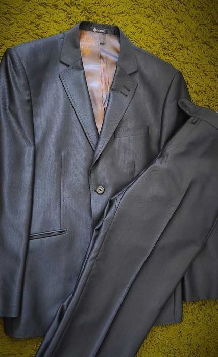 Костюм чоловічий, піджак та штани