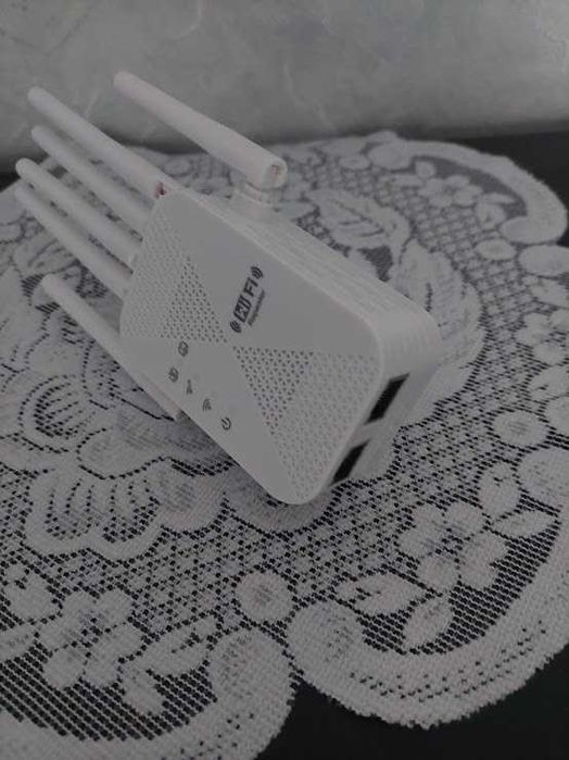 Wzmacniacz sygnału Wi FI 6 / Repeater / 2.4GHz.5GHz