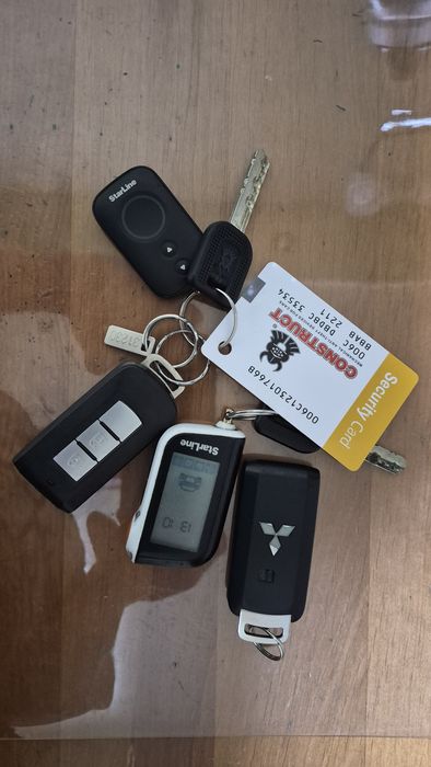 Продам офіційний  Mitsubishi Qutlander