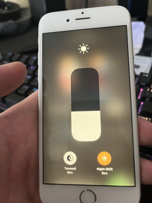 Продам iPhone 6s 16 гб