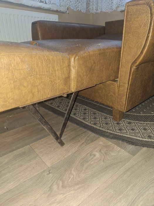 Fotel z funkcją spania, koniakowy