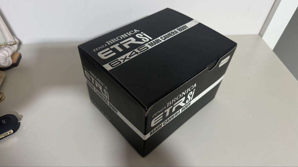 Zenza Bronica caixas