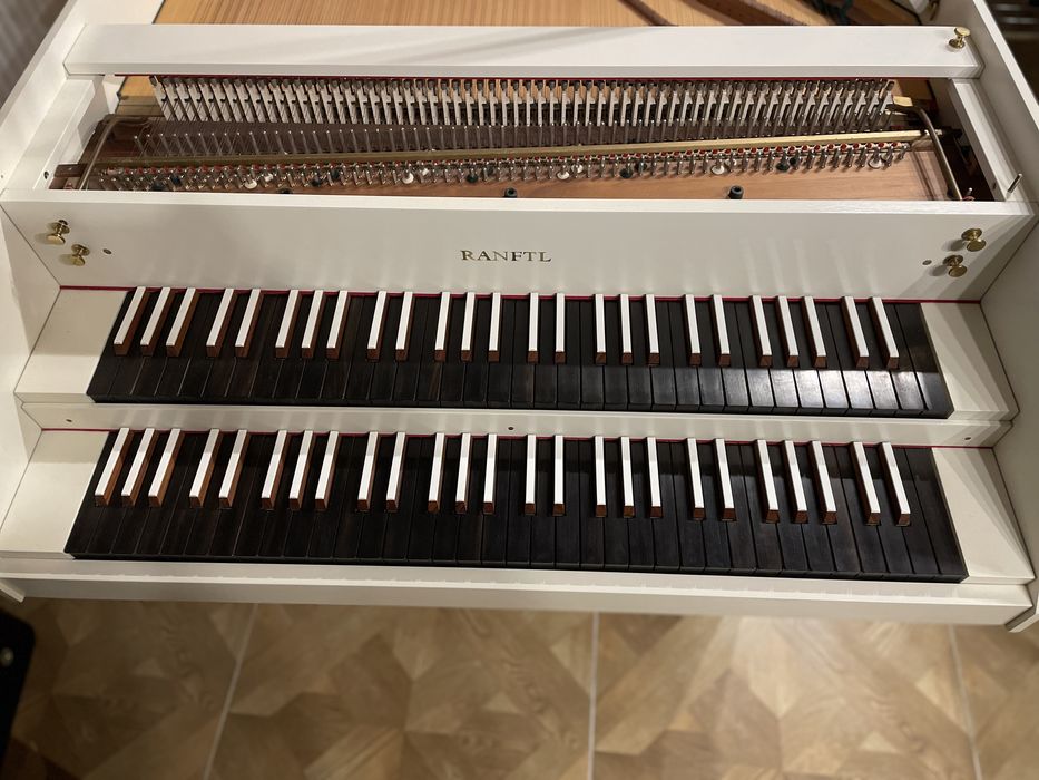 Klawesyn Ranftl, 2 manualy 5 oktaw