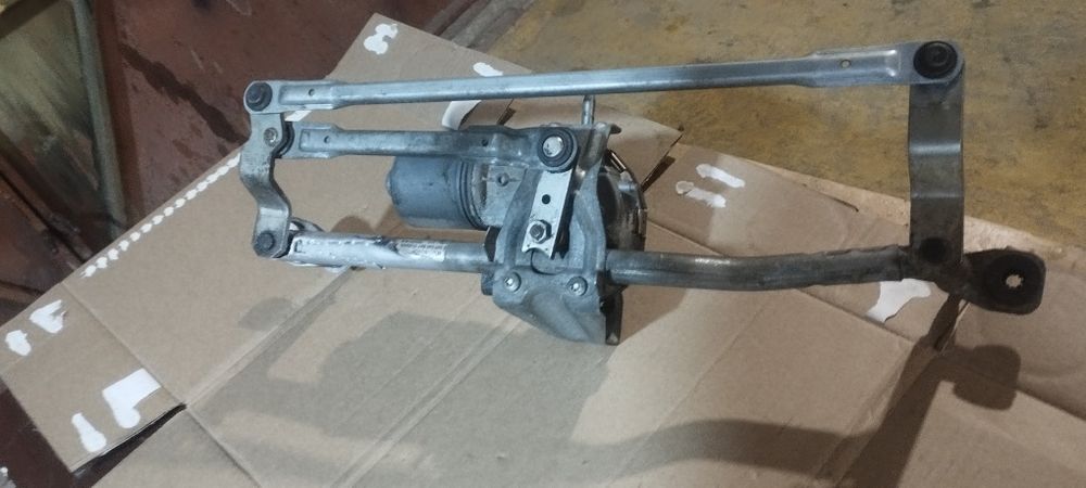 Трапеція двірників для вольксваген туран2005