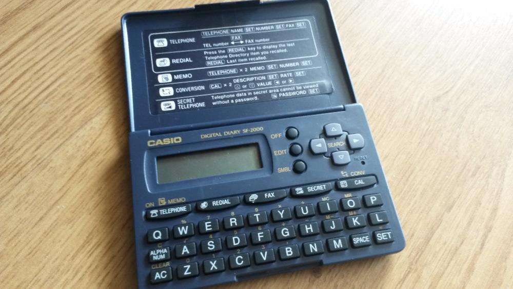 Diário digital Casio SF-2000