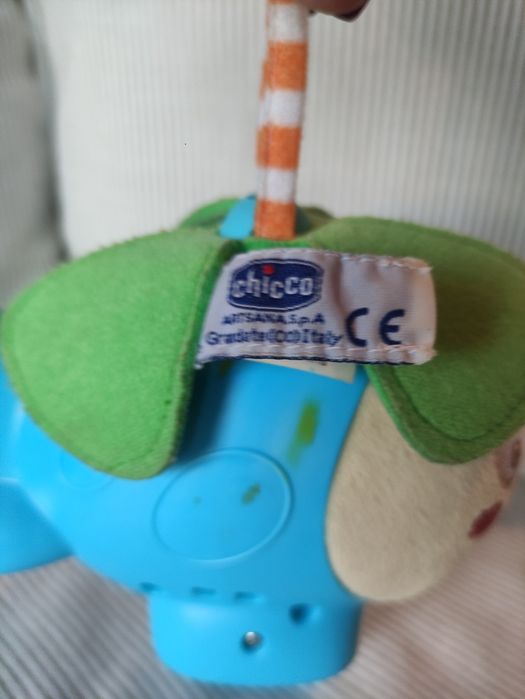 Brinquedo com música Chicco
