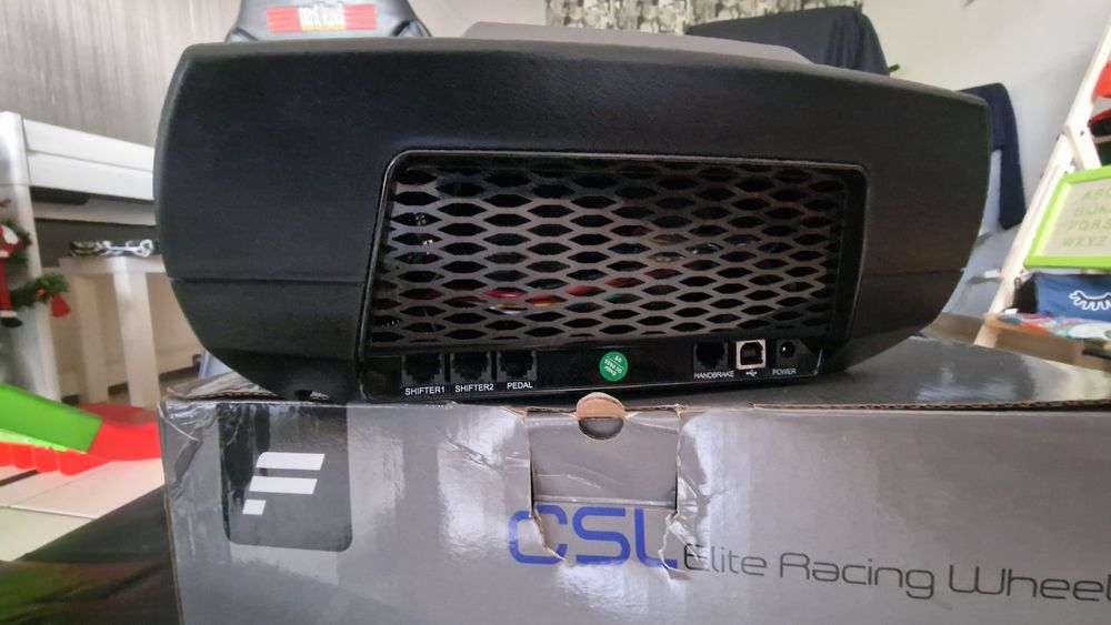 Simulador Fanatec  completo c/ oferta Baquet NLR