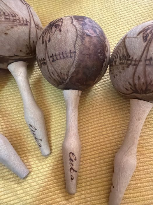 2 pares Maracas Cubanas