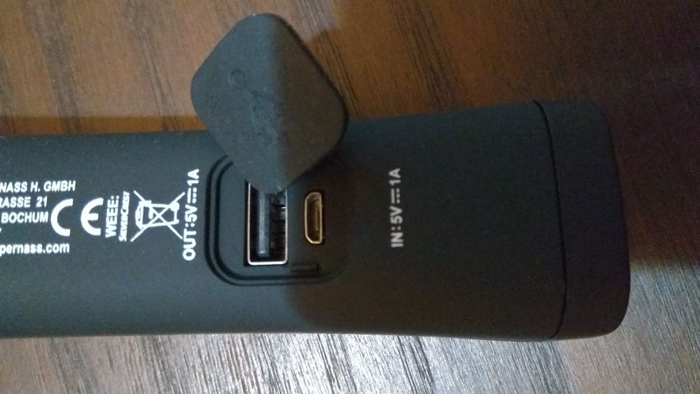 PowerBank com Bluetooth e stick de selfies
