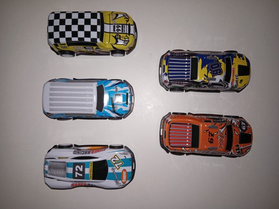 Lote 5 carrinhos de puxar para trás (brinquedos)