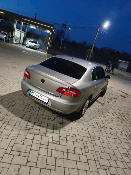 Продам Skoda Superb II 1.8 TSI