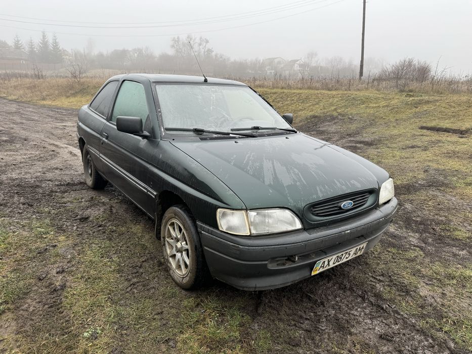 Продам форд ескорт