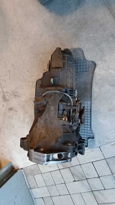 Volkswagen Passat b5  1.9 TDI skrzynia biegów EEN