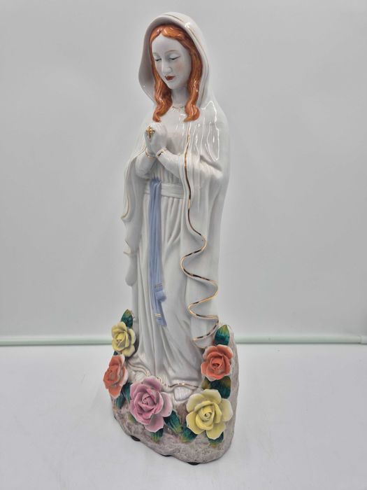 Figura Matki Boskiej z porcelany Francja