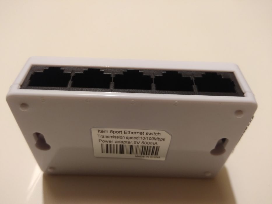 Mini Switch 5 portas RJ45 10/100Mbps