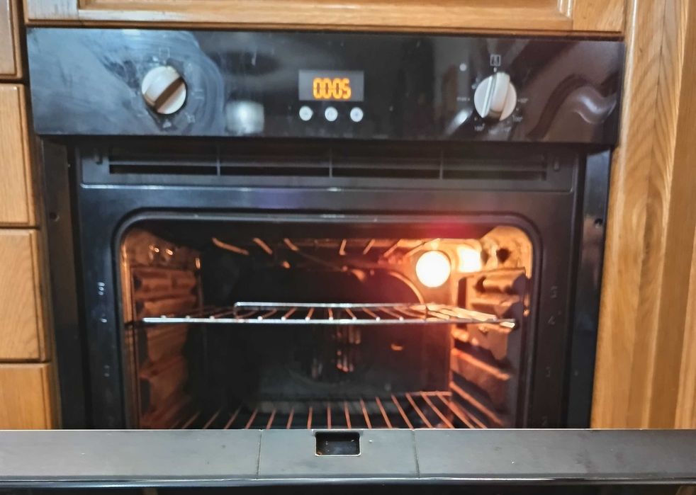 Forno elétrico Ariston hotpoint