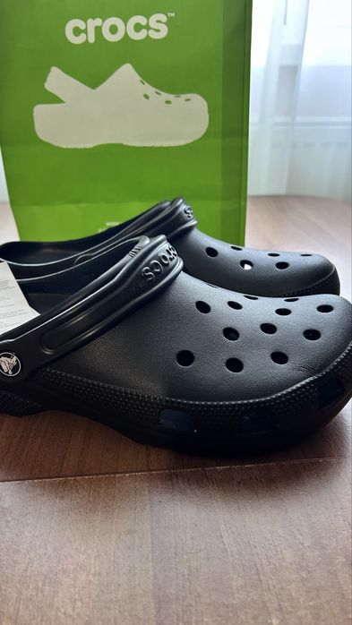Оригінальні Нові Crocs Classic Clog , чорні, чоловічі