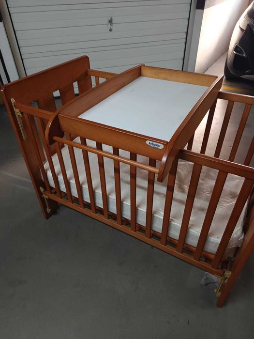 Cama + Muda fraldas + 2 colchões | ÓTIMO ESTADO!