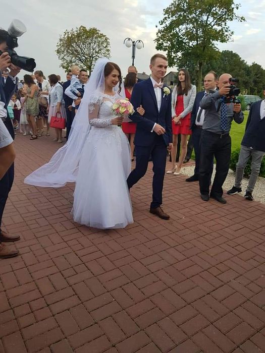 suknia ślubna z koronką