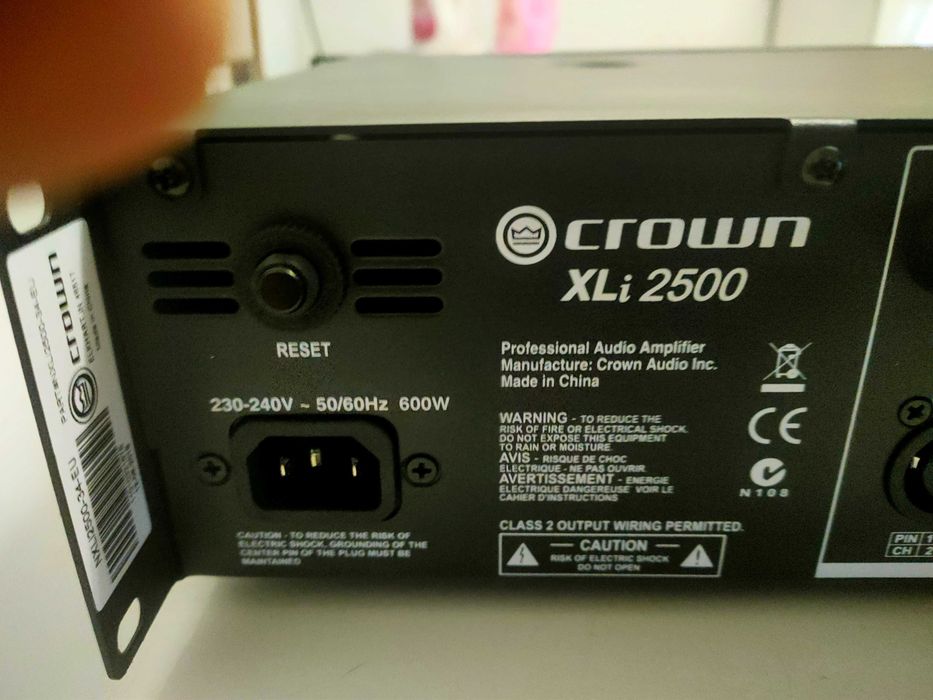 Amplificador Profissional Crown XLi 2500 praticamente novo