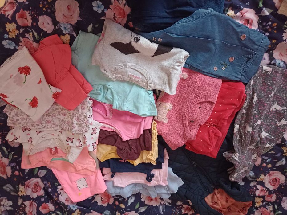 Paka ubranek dla dziewczynki w rozmiarze 86