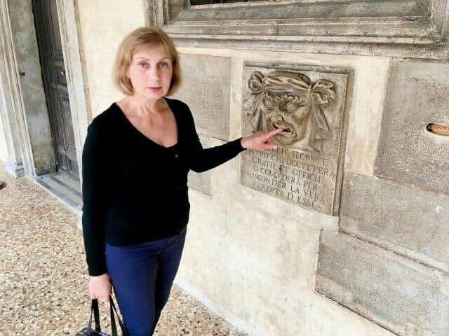 Робота по догляду за літніми людьми