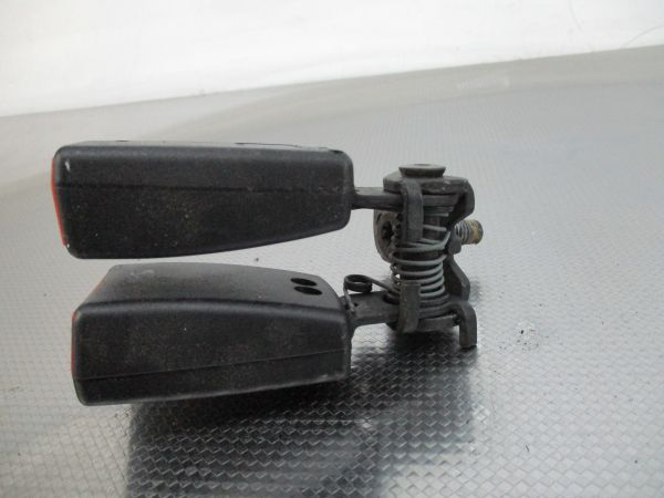 Encaixe de cinto trás esquerdo FORD Mondeo IV (BA7)