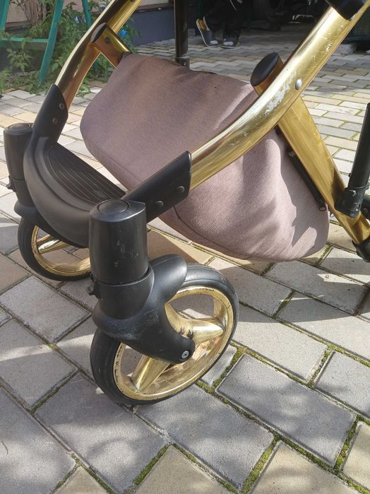 Продам дитячу каляску