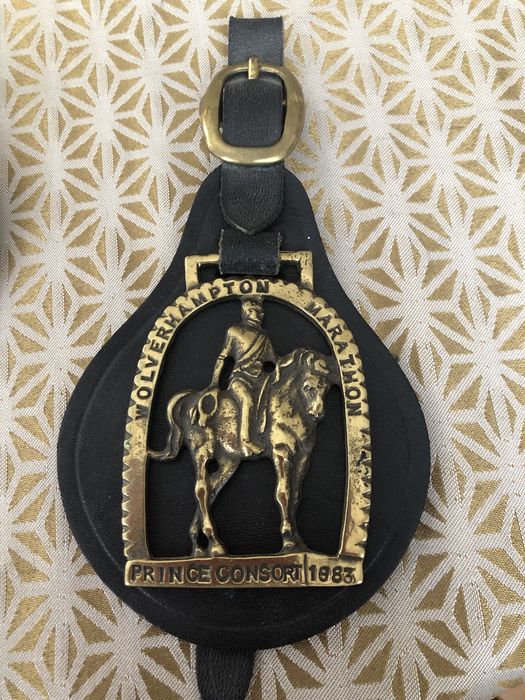 Ozdoba do końskiej uzdy.