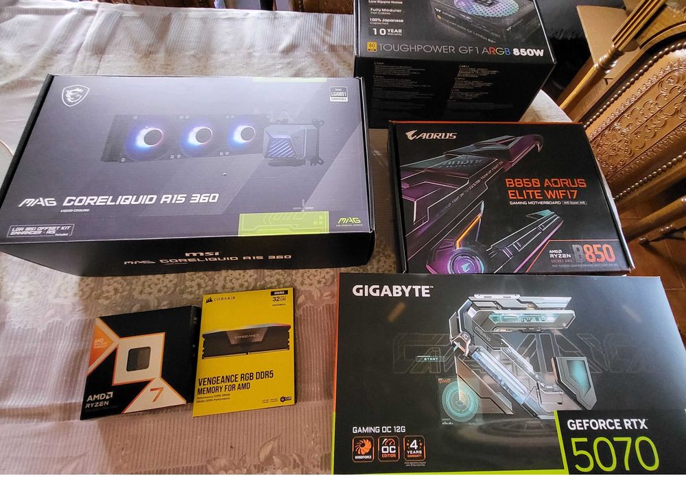PC GAMING | Ryzen 7 9800X3D + RTX 5070 Gaming OC