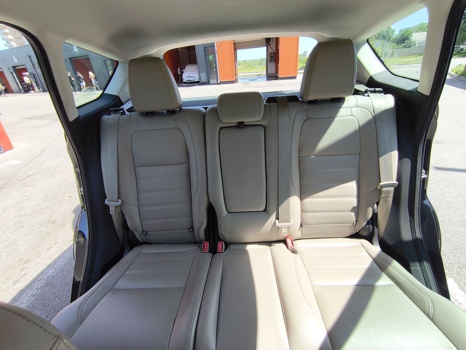 Ford C-Max SE Hybrid 2017 надійний та економний