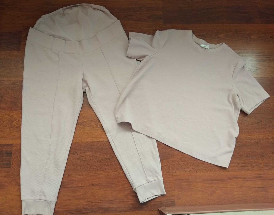 44-46р. Трикотажный пудровый костюм h&m mama для беременных