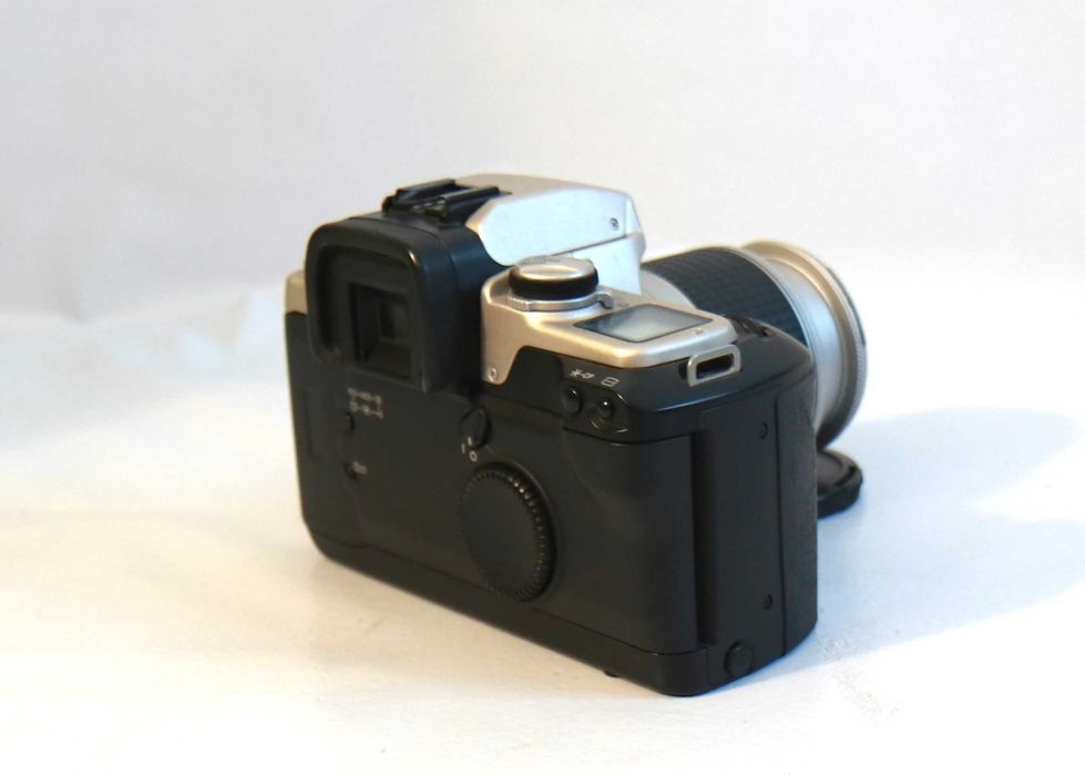 Canon EOS 50E máquina fotográfica analógica (de rolo)