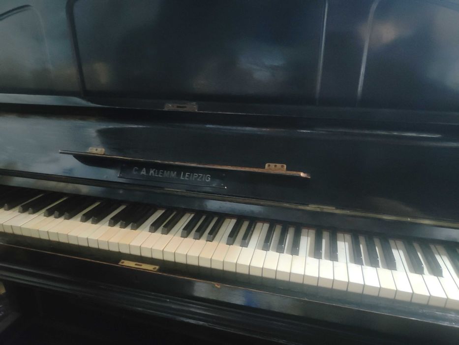 Pianino C.A. Klemm Leipzig