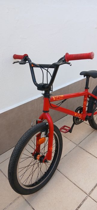Vendo 2 bicicletas = BH e BMX