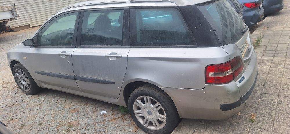 Fiat Stilo 1.9 JTD - Com inspeção e IUC pago (Motor Avariado) foto 4