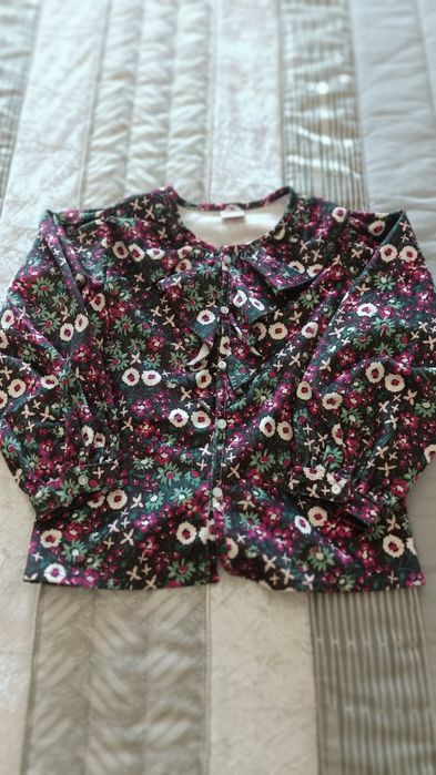 Roupa menina em bom estado