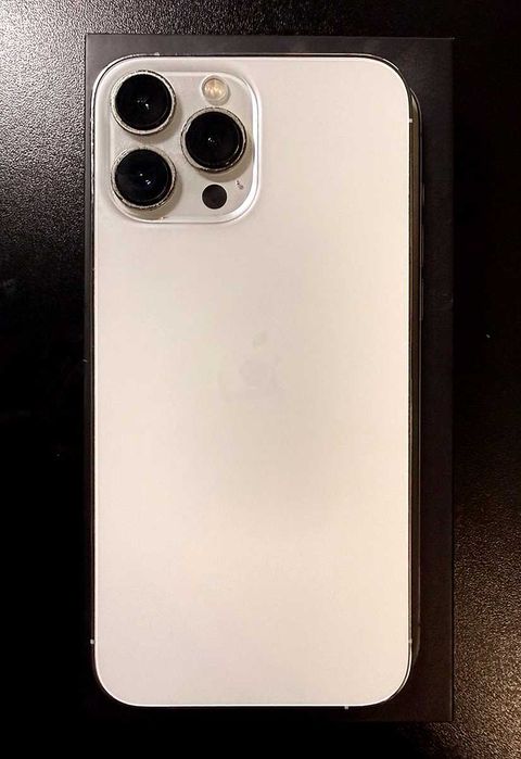 Смартфон Apple iPhone 13 Pro Max 128 ГБ. В ідеалному стані.