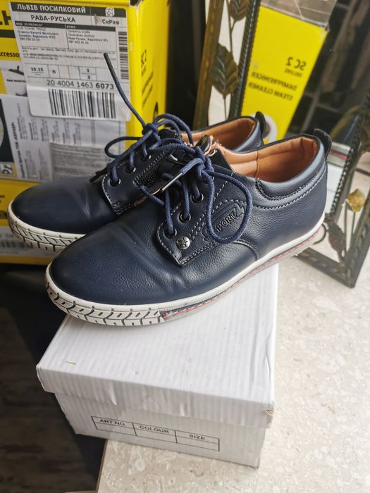 Мокасіни, туфлі, кросівки на хлопчика.