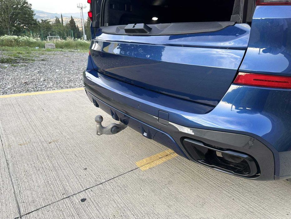 Bmw X5 50i 2019.