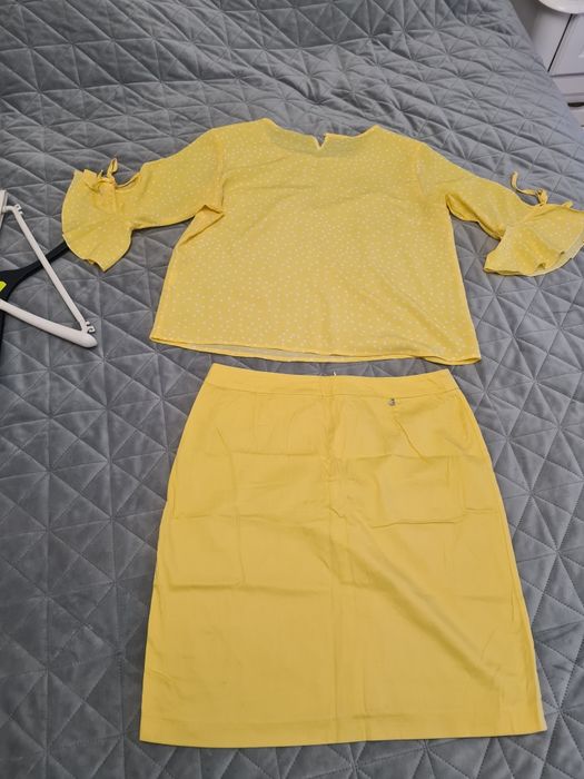 Spódnica  żółta  ładna