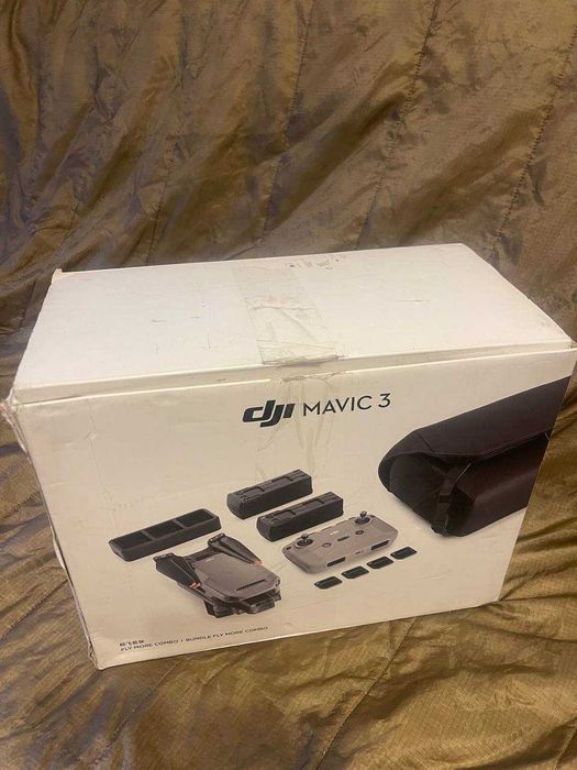 DJI Mavic 3 Fly More Combo