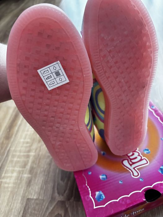 Дитячі кеди Skechers розмір 35