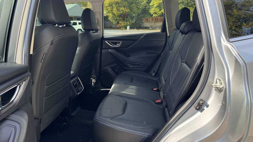 Subaru Forester 2019 2,5 Автомат 68 т км пробег