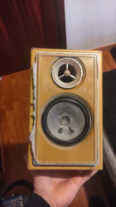 Vira discos com leitor de cassetes e rádio