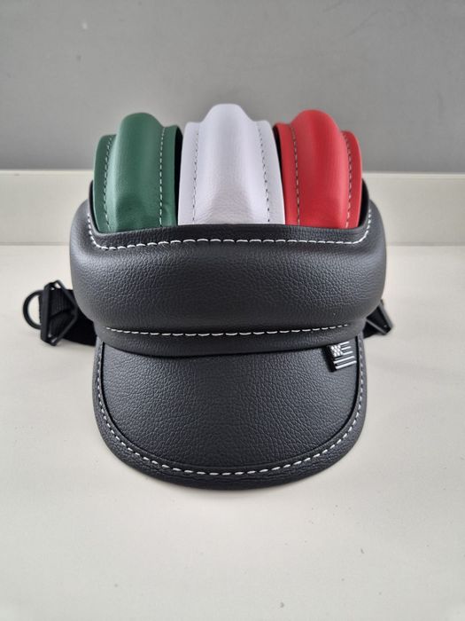 Czapka jak kask rowerowy, roz. M  Nowy