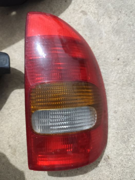 Farol Opel corsa B
